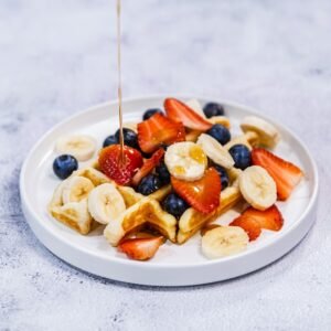 Waffle with maple syrup & fruits